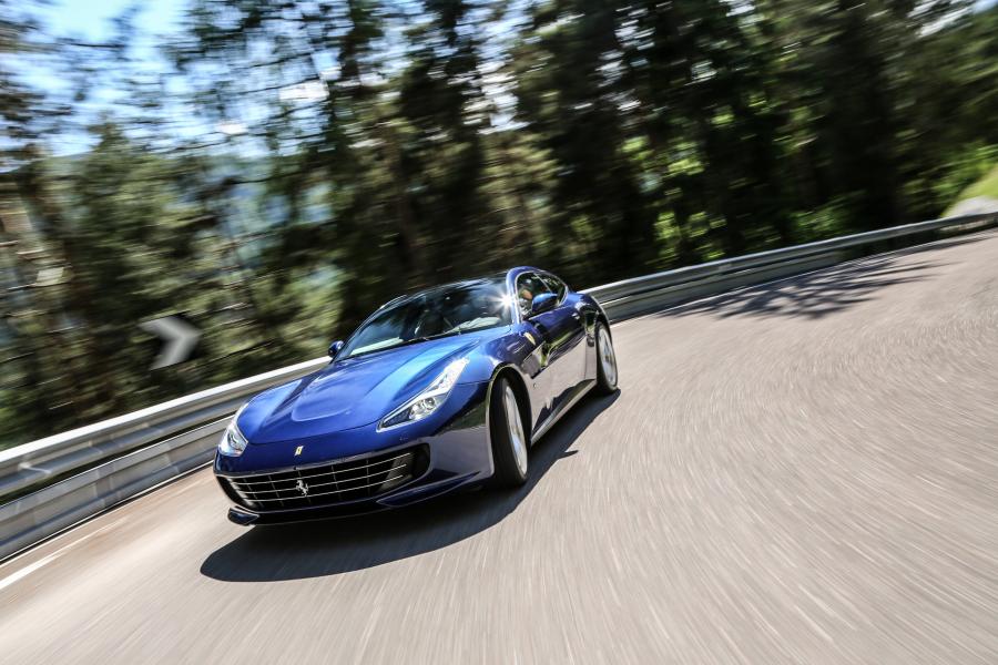  Ferrari GTC4Lusso 2016 года  (WW) (фото 6 из 58)